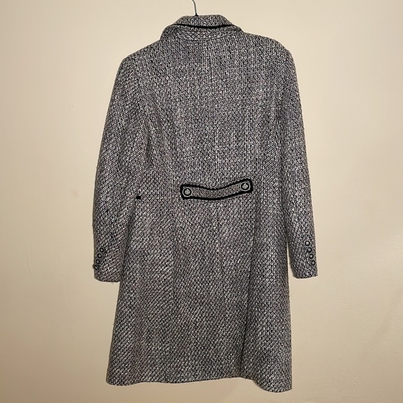 Emily In Paris-Style Jacket - Picture 2 of 3